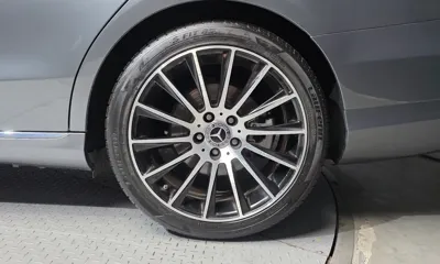 Mercedes-Benz C-Class 2018, 114446 км, за 9250.82 USD - фото 21