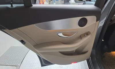 Mercedes-Benz C-Class 2018, 114446 км, за 9250.82 USD - фото 25