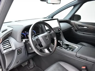 Toyota Vellfire 2024, 50000 км, за 112539.25 USD - фото 7