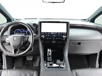 Toyota Vellfire 2024, 50000 км, за 112539.25 USD - фото 10