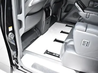 Toyota Vellfire 2024, 50000 км, за 112539.25 USD - фото 17