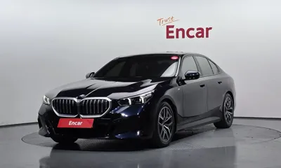 BMW 5-Series · 2024 год