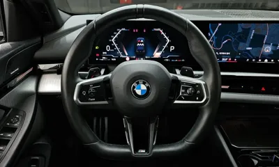 BMW 5-Series 2024, 25910 км, за 42880.73 USD - фото 13