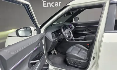 KG_Mobility_Ssangyong Torres 2023, 53606 км, за 14647.92 USD - фото 12