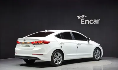 Hyundai Avante 2018, 116522 км, за 6406.53 USD