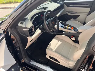 Porsche Macan 2025, 6750 км, за 78771.17 USD - фото 7