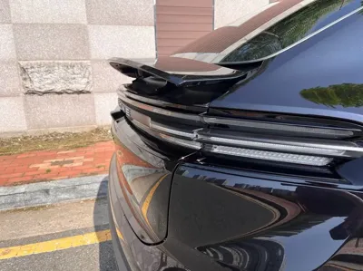 Porsche Macan 2025, 6750 км, за 78771.17 USD - фото 9