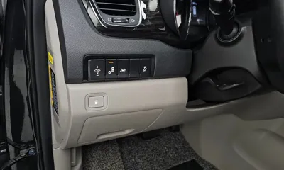 Kia Canival 2020, 67200 км, за 12691.71 USD - фото 17