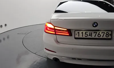 BMW 5-Series 2020, 81420 км, за 17657.87 USD - фото 23