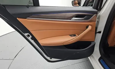 BMW 5-Series 2020, 81420 км, за 17657.87 USD - фото 25