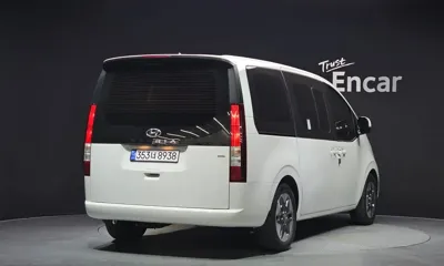 Hyundai Staria 2023, 88721 км, за 18379.94 USD