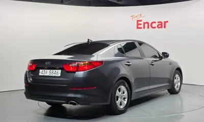 Kia K5 2015, 204448 км, за 2888.28 USD