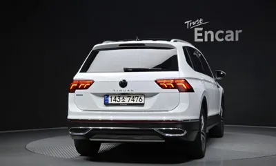 Volkswagen Tiguan 2023, 33894 км, за 20283.58 USD