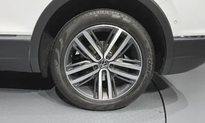 Volkswagen Tiguan 2023, 33894 км, за 20283.58 USD - фото 21