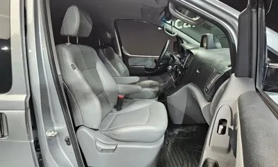 Hyundai Starex 2017, 107807 км, за 7225.43 USD - фото 10