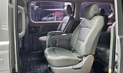 Hyundai Starex 2017, 107807 км, за 7225.43 USD - фото 12