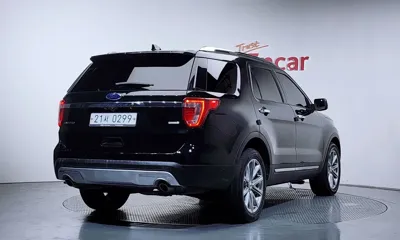 Ford Explorer 2017, 107446 км, за 8444.38 USD