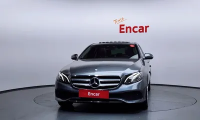 Mercedes-Benz E-Class 2017, 55932 км, за 13875.12 USD