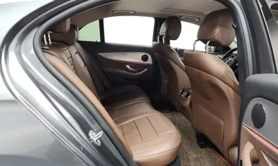 Mercedes-Benz E-Class 2017, 55932 км, за 13875.12 USD - фото 12