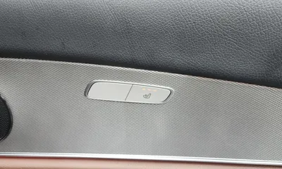 Mercedes-Benz E-Class 2017, 55932 км, за 13875.12 USD - фото 19