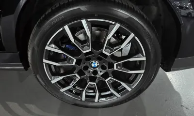 BMW X6 2025, 4900 км, за 81967.29 USD