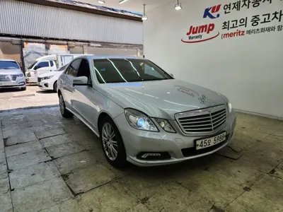 Mercedes-Benz E-Class 2010, 217000 км, за 2593.77 USD