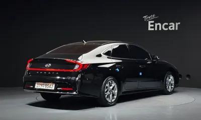 Hyundai Sonata 2022, 81665 км, за 14911.76 USD