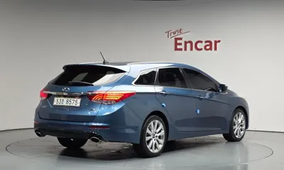 Hyundai i40 2014, 122211 км, за 4420.46 USD