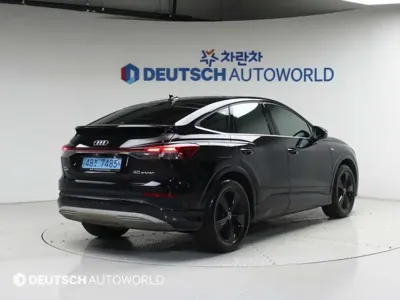 Audi Q4 e-tron 2022, 84330 км, за 22252.86 USD