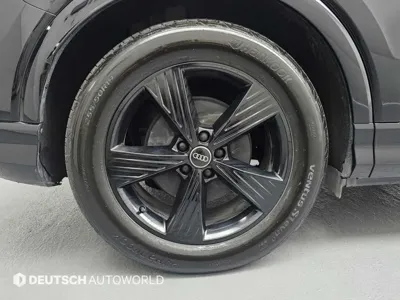 Audi Q4 e-tron 2022, 84330 км, за 22252.86 USD