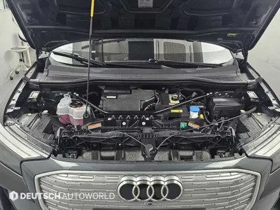 Audi Q4 e-tron 2022, 84330 км, за 22252.86 USD - фото 6
