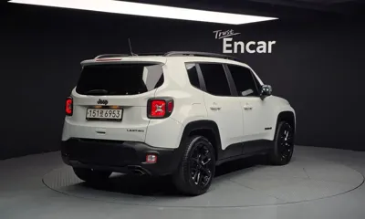 Jeep Renegade 2022, 48942 км, за 13509.92 USD