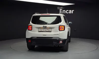 Jeep Renegade 2022, 48942 км, за 13509.92 USD