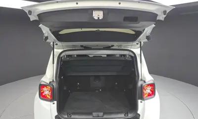Jeep Renegade 2022, 48942 км, за 13509.92 USD - фото 16
