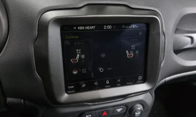 Jeep Renegade 2022, 48942 км, за 13509.92 USD - фото 17