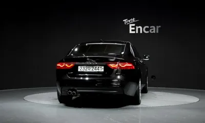 Jaguar XF 2017, 163464 км, за 4955.4 USD
