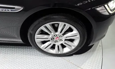 Jaguar XF 2017, 163464 км, за 4955.4 USD