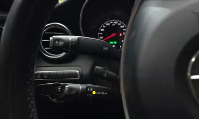 Mercedes-Benz C-Class 2017, 82518 км, за 11832.37 USD - фото 18