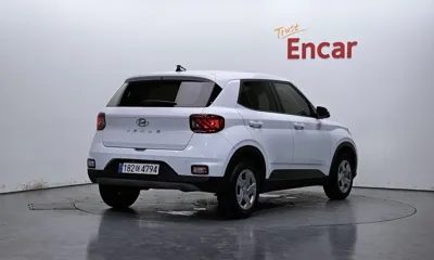 Hyundai Venue 2021, 16726 км, за 10097.73 USD