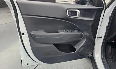 Hyundai Venue 2021, 16726 км, за 10097.73 USD - фото 24