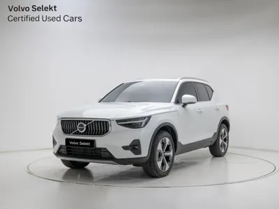 Volvo XC40 · 2025 год