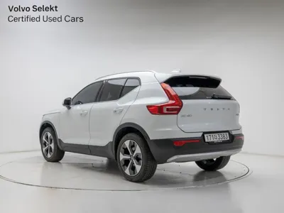 Volvo XC40 2025, 5001 км, за 27826.34 USD
