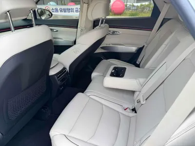 Genesis GV70 2025, 9451 км, за 30944.64 USD - фото 9