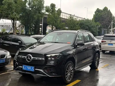 Mercedes-Benz 奔驰GLE(进口) · 2023 год