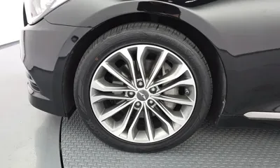 Hyundai Genesis 2015, 147702 км, за 6381.45 USD