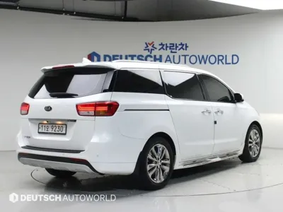 Kia Canival 2016, 356842 км, за 3705.39 USD
