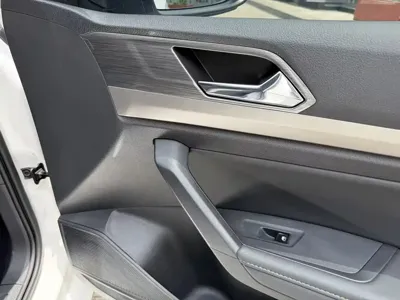 Volkswagen Lavida 2021, 52000 км, за 8811.08 USD - фото 27