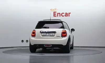 MINI Cooper 2016, 70489 км, за 6305.66 USD