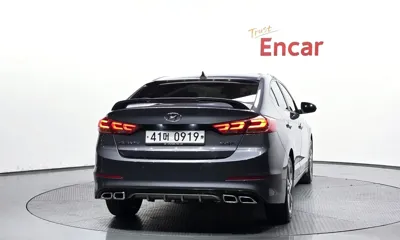 Hyundai Avante 2016, 94263 км, за 5579.62 USD