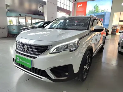 Peugeot 5008 · 2017 год